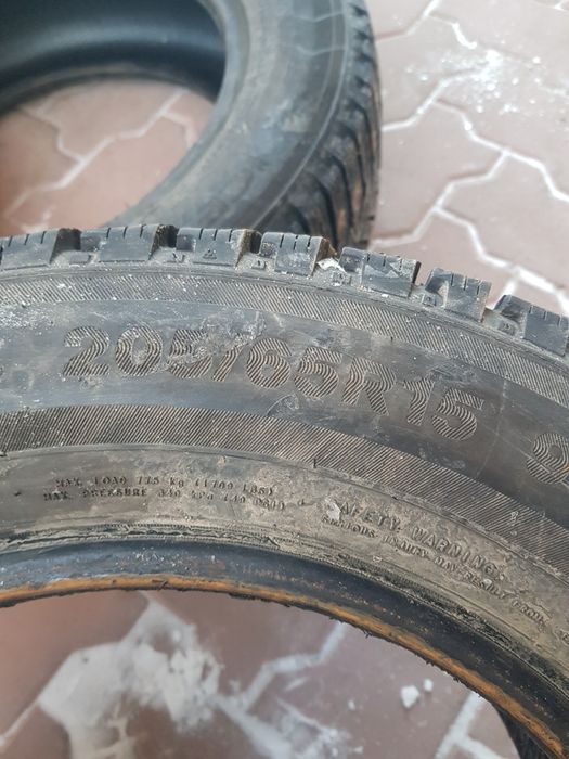 Зимняя резина шипованая.