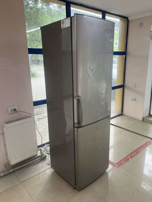 Холодильник бу рабочий LG