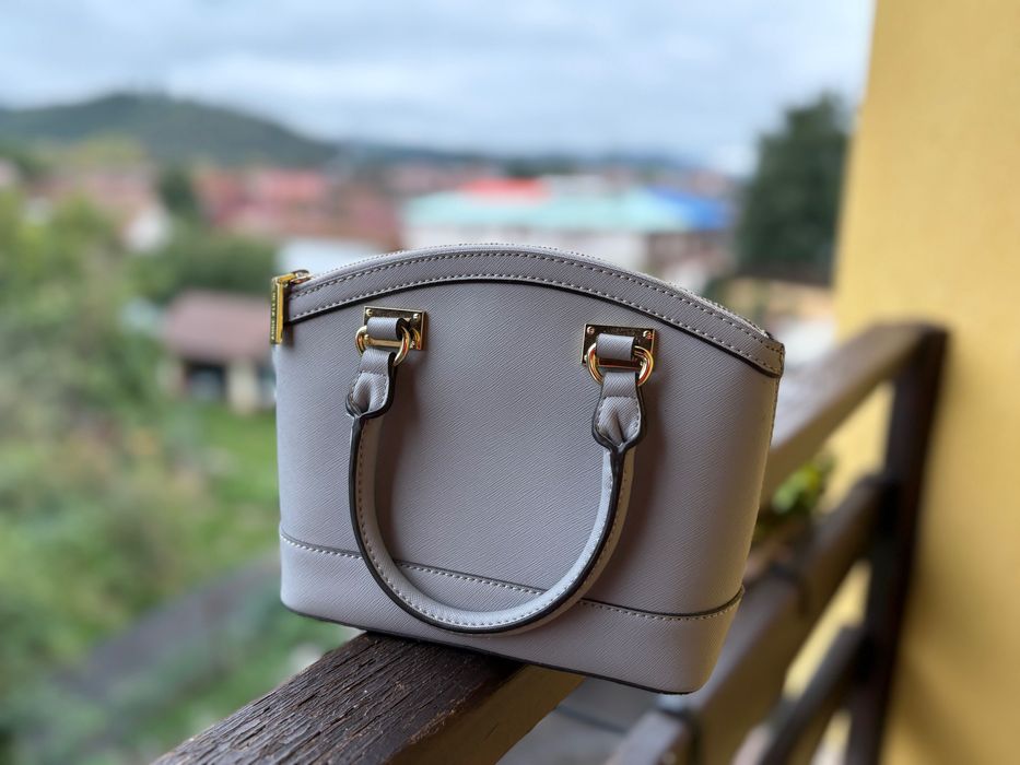 Geanta de mana Anne Klein