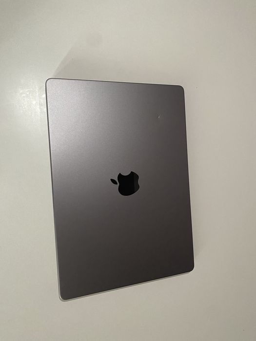 MacBook pro m3 [2023]