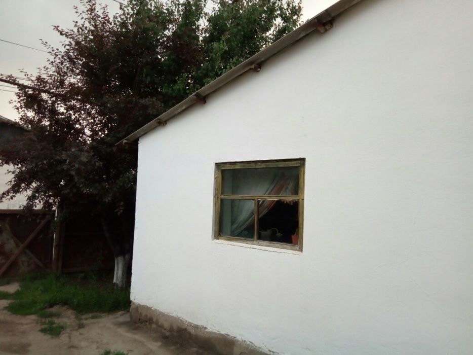 Продам дом недостроенный кирпичный