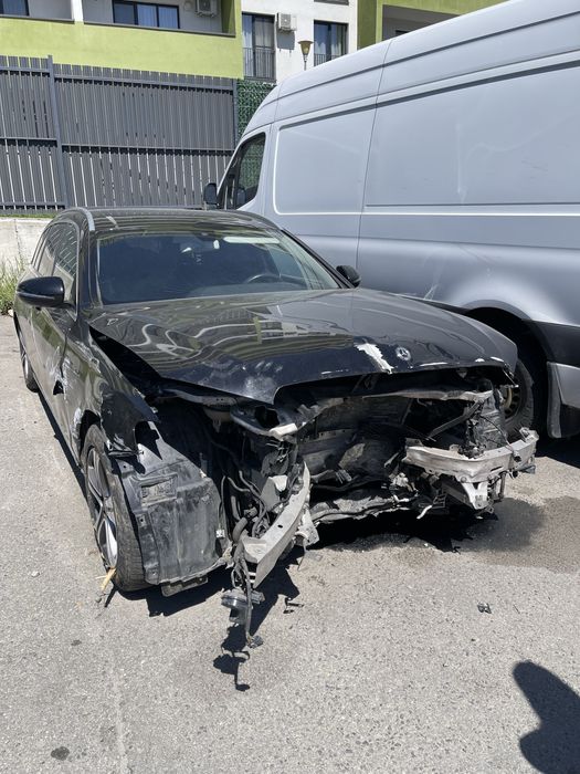 Dezmembrez Mercedes e class w213 sau schimb cu atv