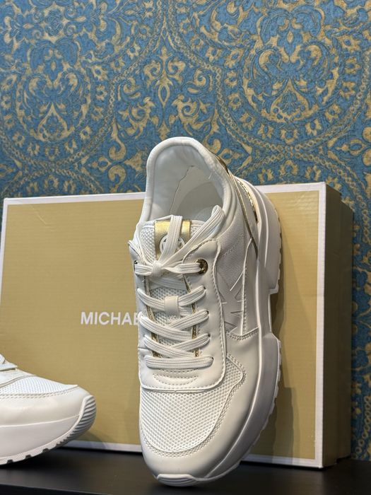 Дамски маратонки смикърси Michael Kors Optic White