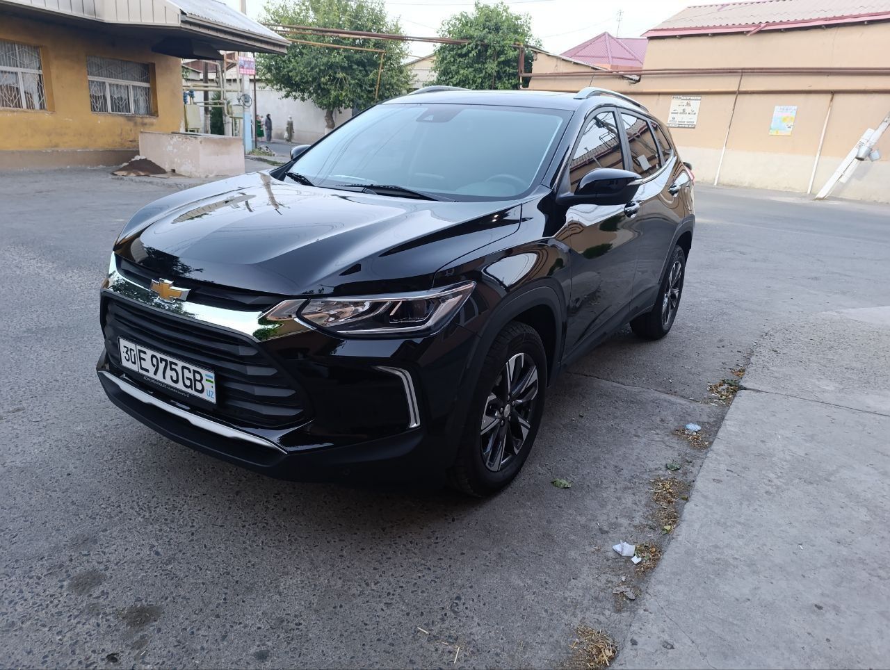 Chevrolet Tracker 2 TRK Premier Plus 1.2 л, https://zon.uz › ... › Che ...