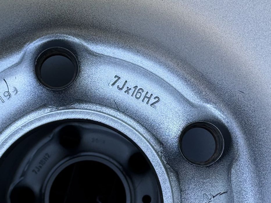 4бр.Оригинални джанти 16" 5x108-Expert,Jumpy,Berlingo,Partner,Combo