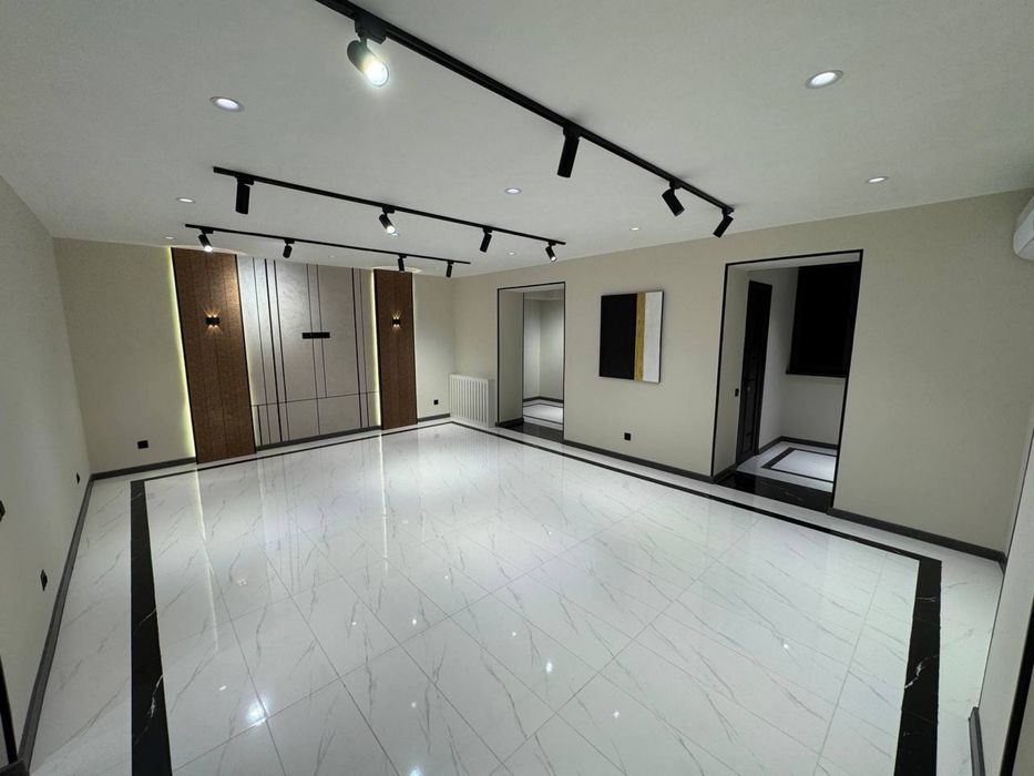 Аренда под офис,бутик,магазин,show room и т.д. ор: Цум | первая линия