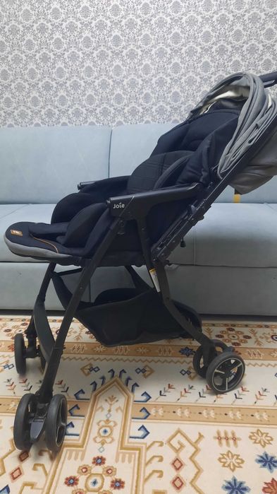 Срочно продам коляску