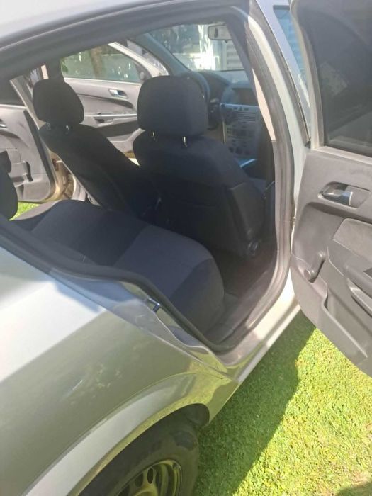 Opel Astra H 1,6 benzina,2011