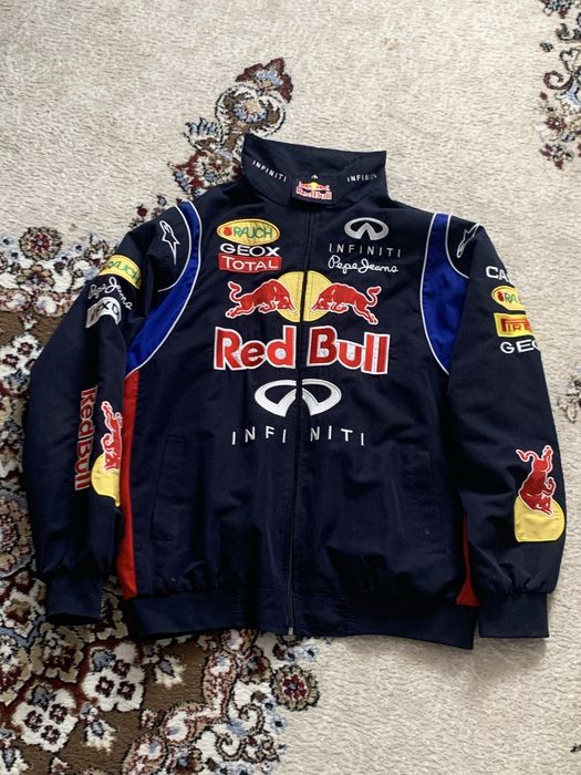 Куртка RedBull в отличном виде