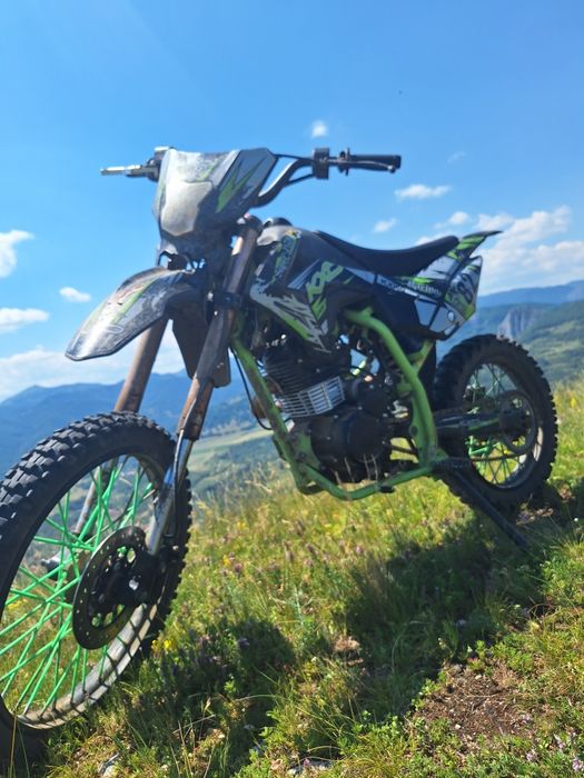Vînd cross 150cc