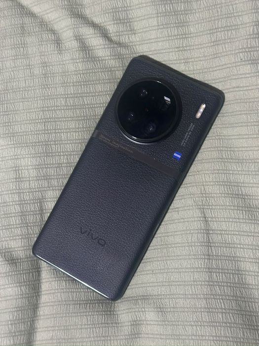 Vivo x90 pro plus