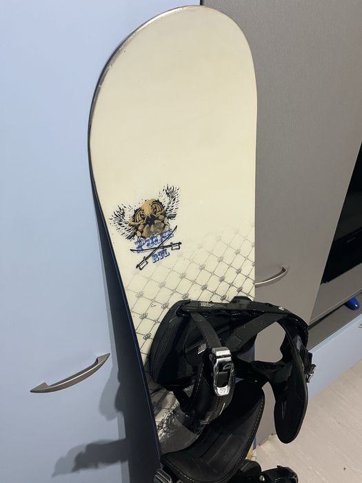 Сноуборд Salomon 145см с автомати и обувки head