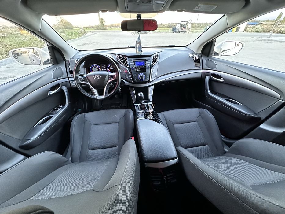 Vand Hyundai i40 Blue