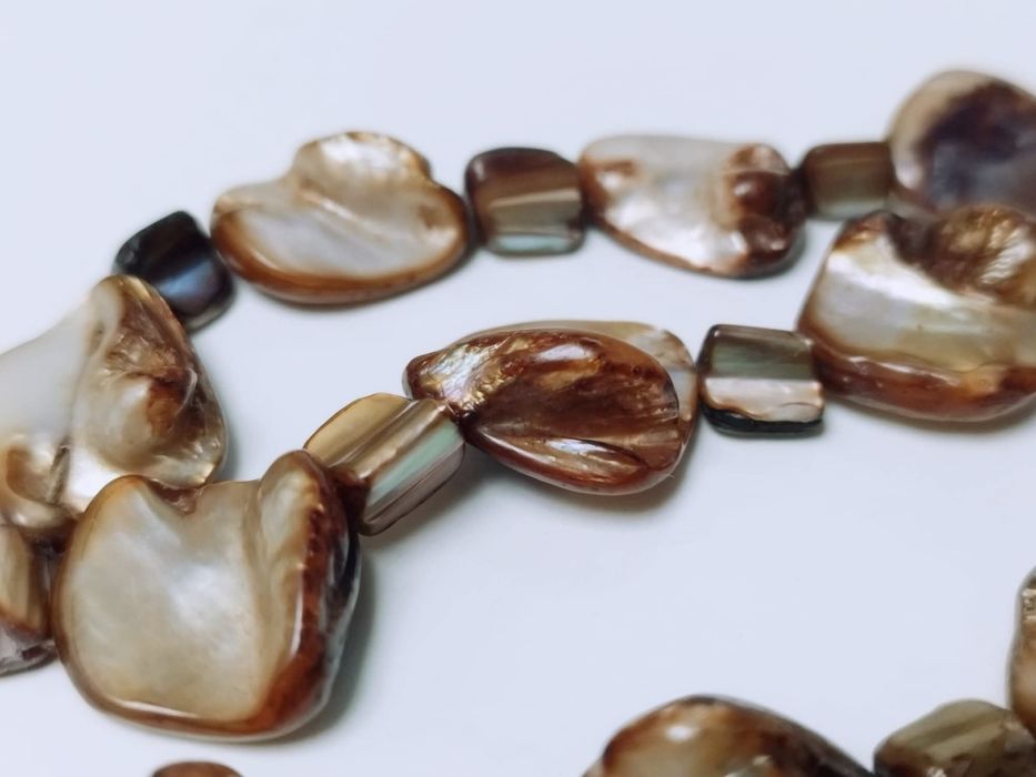 Colier/ lant din scoici naturale cu inchizatoare din argint de 925