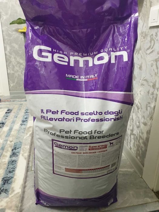 Продам корм для собак Gemon