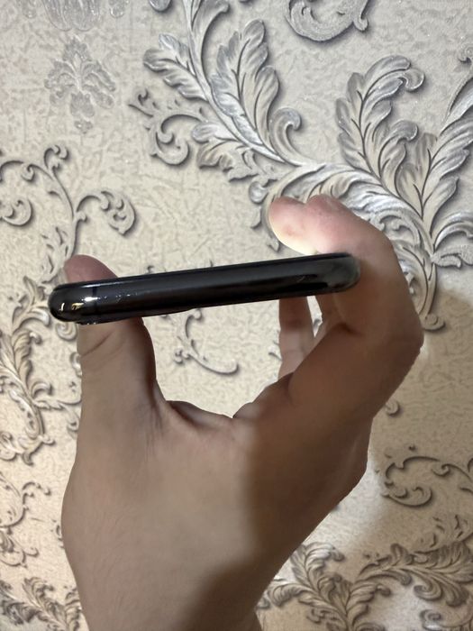 Iphone 11 pro 64 G/B