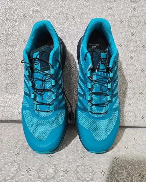 Bocanci munte Salomon, trekking shoes , marime 39.5