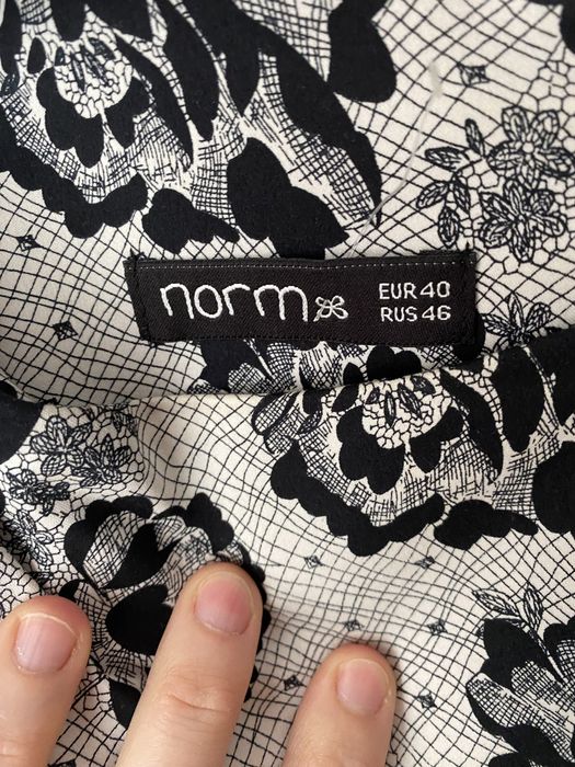 Vand rochie de ocazie Norm, marimea 40, impecabila