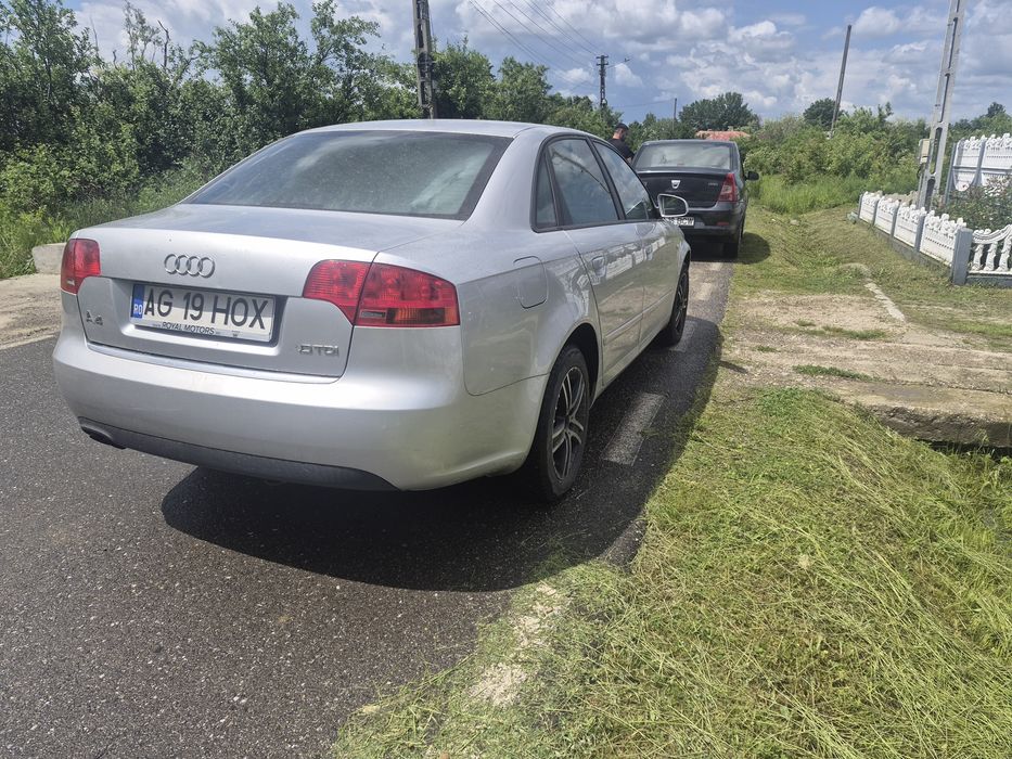 Dezmembrez audi a4 b7.2.0d