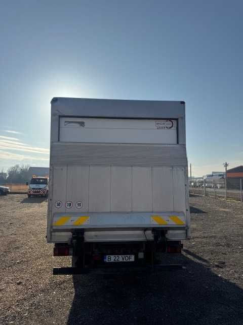 Cub izoterma/Camera frigorifica cu agregat frig ZANOTTI FZ 258 si lift