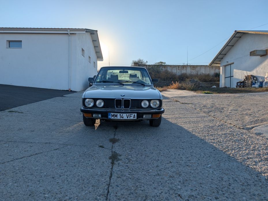 BMW Seria 5 1984 — imagine 2