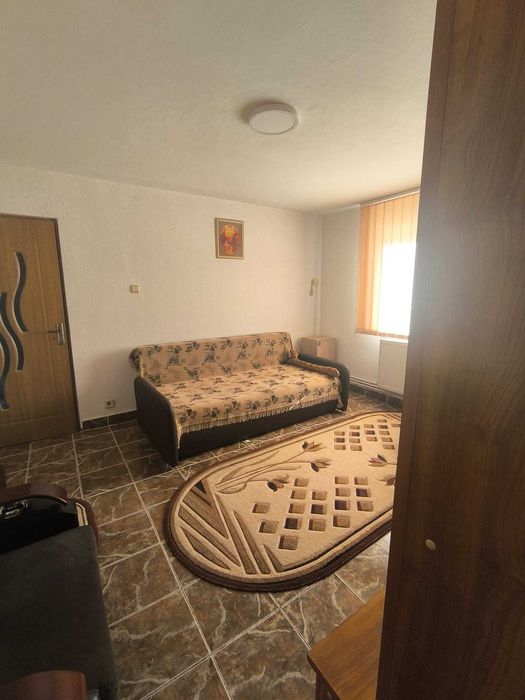Apartament Micro 6 Targoviste, etaj 1/4, 2 camere, 37mp
