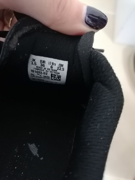 Adidasi noi Puma, material textil, mărimea 36