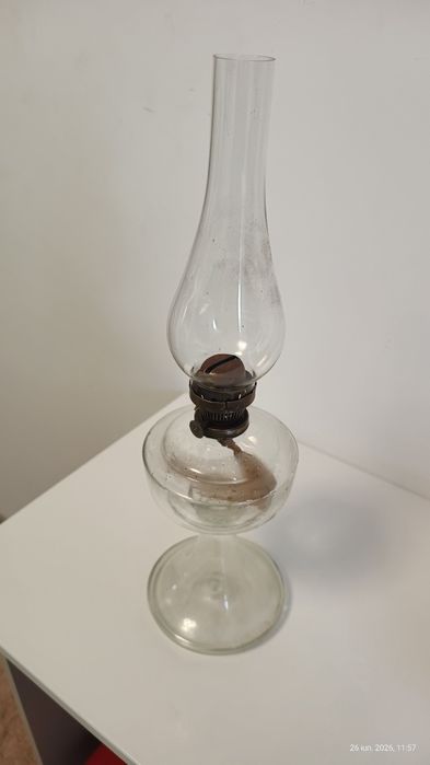 Vând lampa petrol