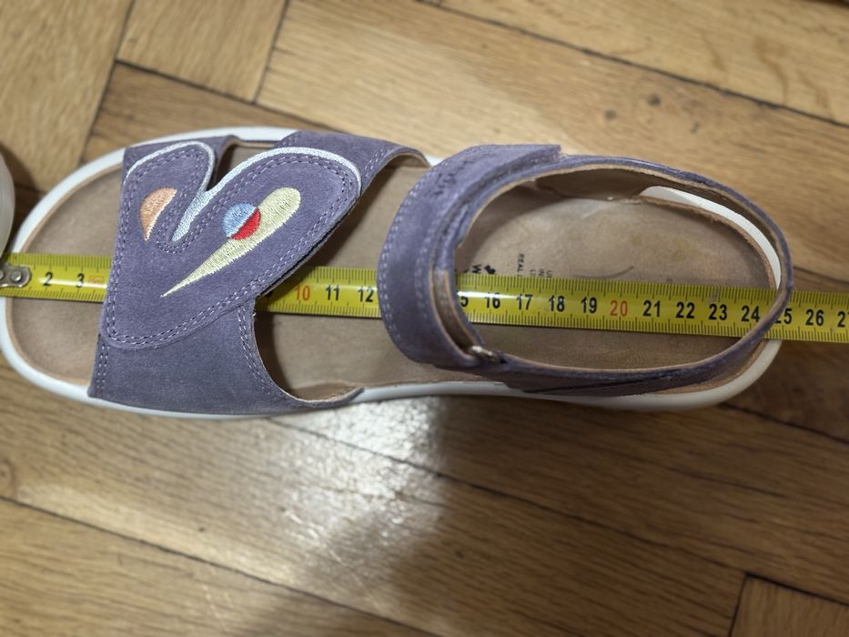 Нови Superfit сандали 37 н, естествен велур