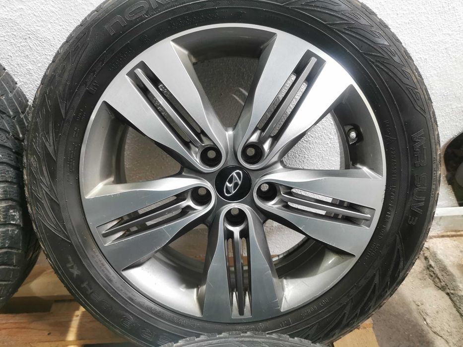 Jante Originale Hyundai IX35/Tucson R18 cu anvelope de iarna Zalau • OLX.ro