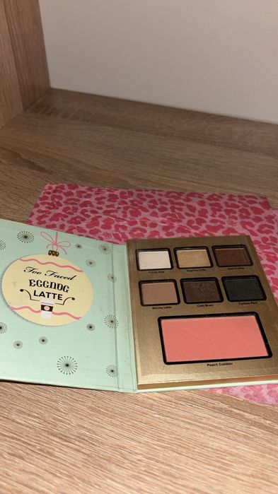 Paletă Limited Edition - TOO FACED -eggnog latte