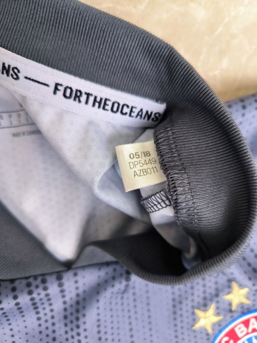 Adidas FC Bayern Трети екип 18/19