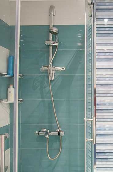 Душ-комплект с 5 степенна масажираща слушалка, сапунерка; Рез. части