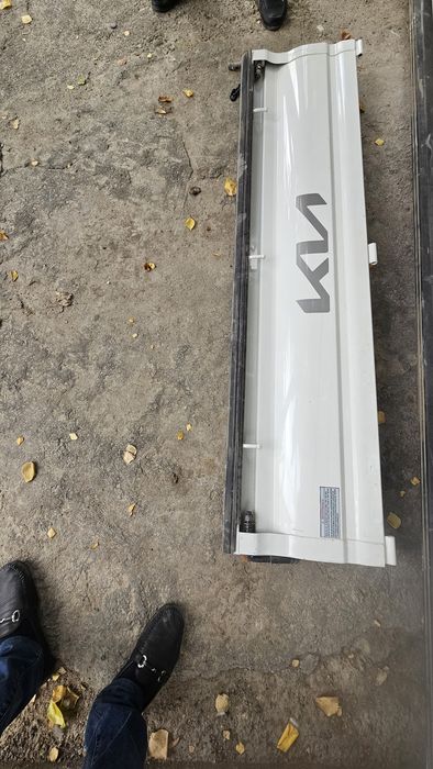 Kia bongo super salon borti sotiladi