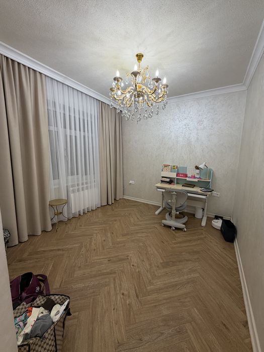 Продам коттедж, дом, замок