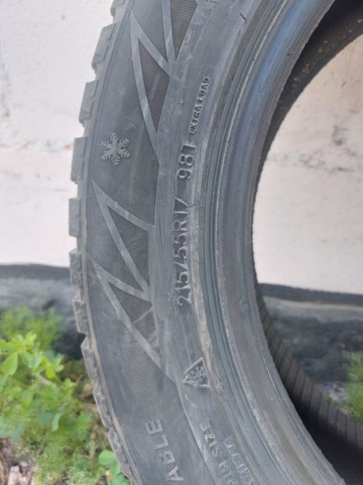 продам шины на 17