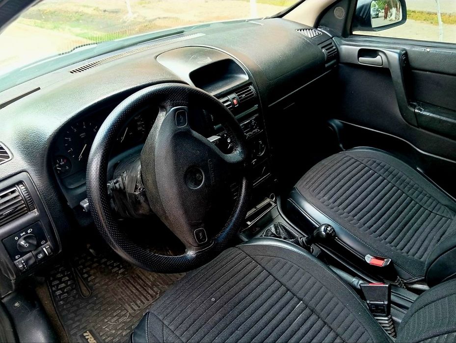 Opel Astra G kulrang Motor 1.6 yili 2001