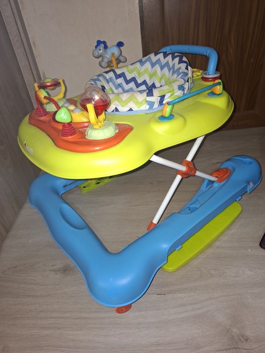 Бебешка проходилка  - люлка