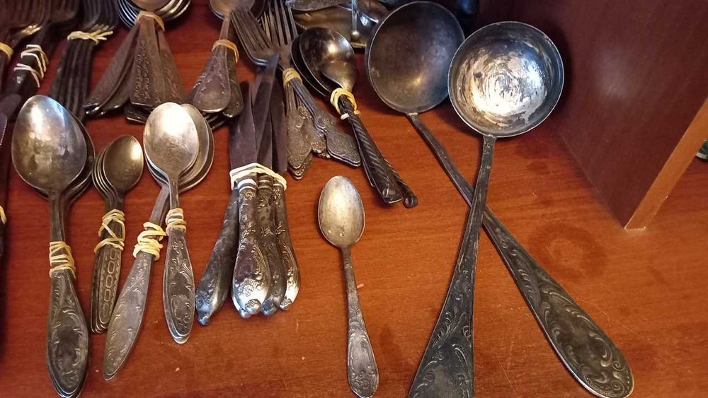 продам мельхиор ссср. смотрите все фото