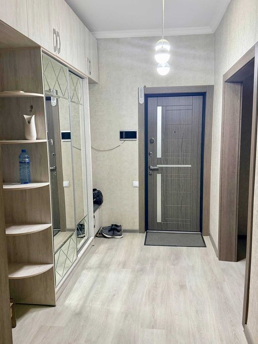 ЮНУСАБАД 2 СУД,м Шахристон  3\2\4  кирпич Продается квартира .