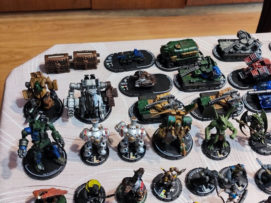 Лот фигурки за настолна игра Mechwarrior