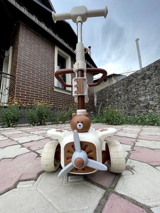 Детский самокат .