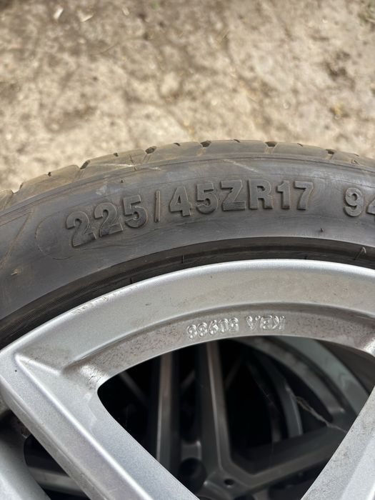 Гуми с Джанти 5х112 225/45/17 мерцедес