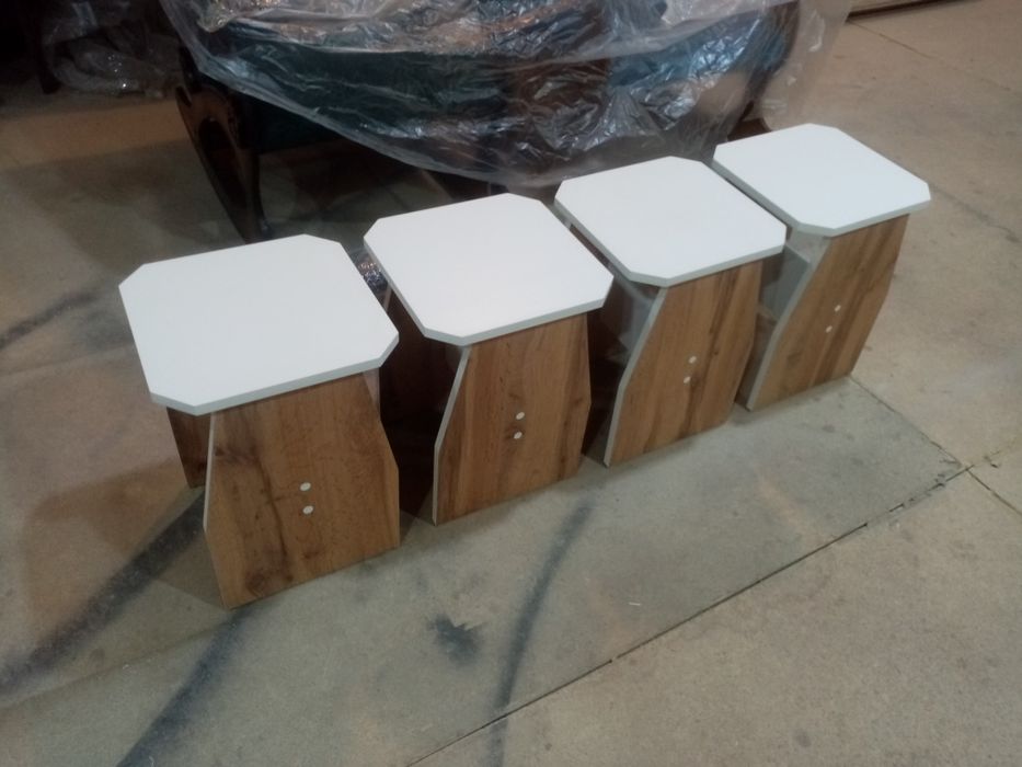 Продам новые кухонные табуретки!