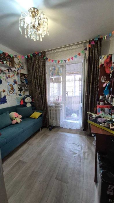 Продается 3-комн Степной 3 д 8