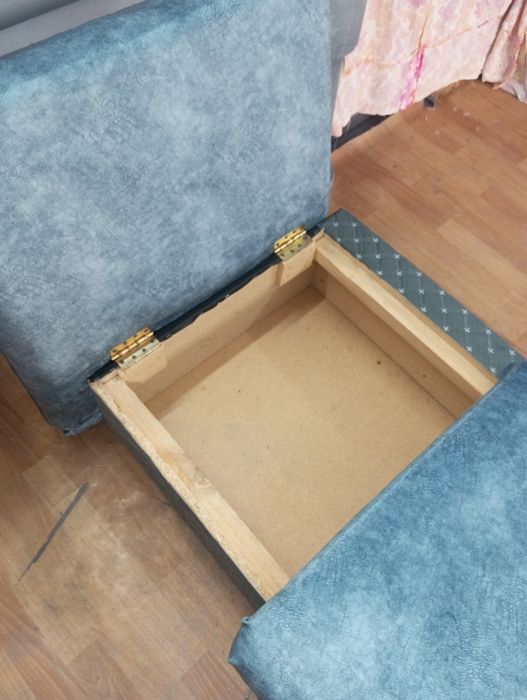 Кресло-кровать, б.у., перетянут , практический новый