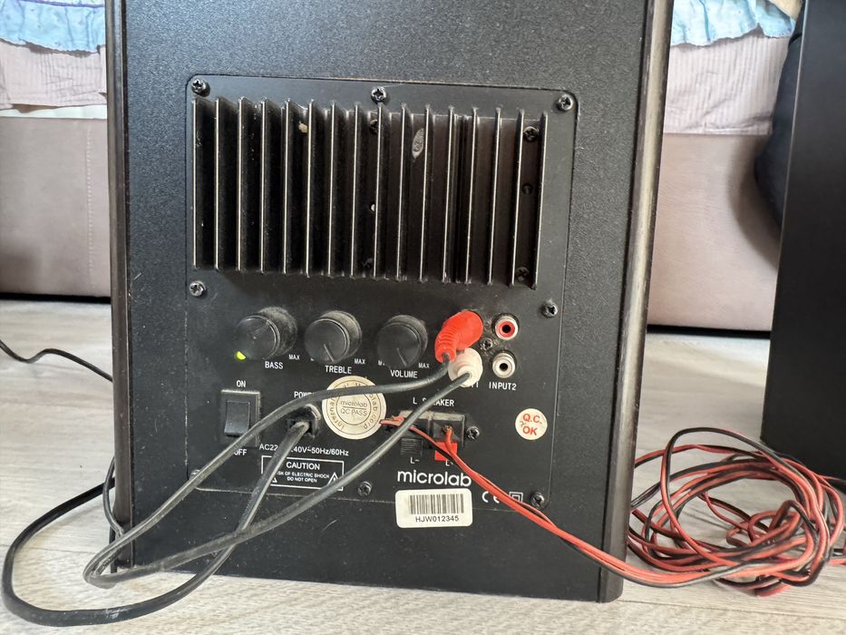 Продам аудио колонки Microlab solo2