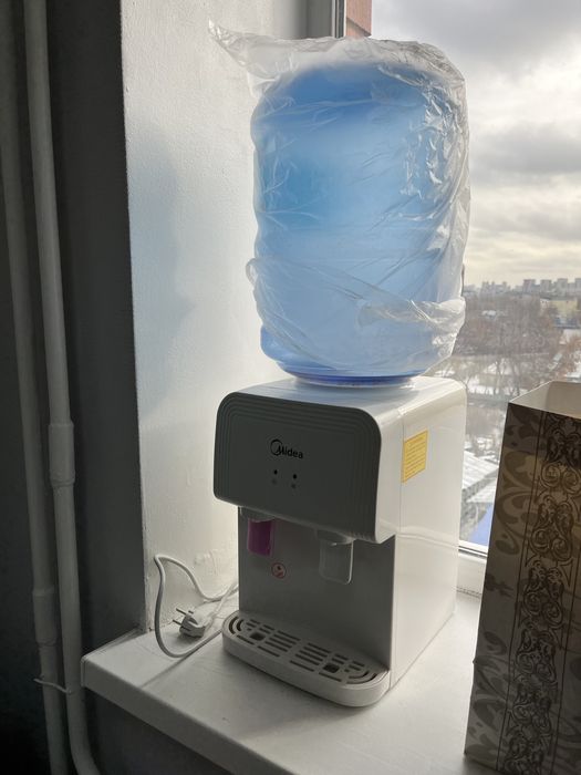 Кулер для воды б/у