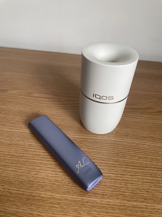 Set Iqos cu scrumiera alba