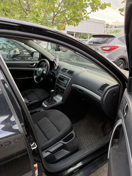 SKODA Octavia 2010 — imagine 4